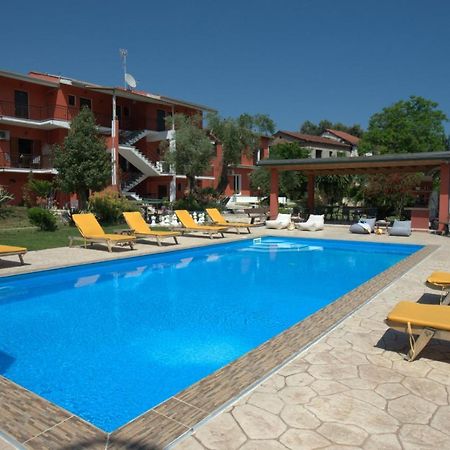 Ilias Apartments Ipsos Luaran gambar