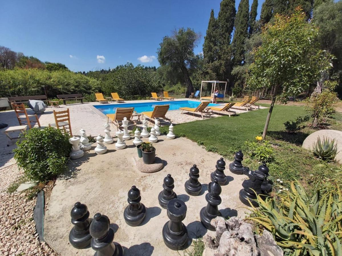 Ilias Apartments Ipsos Luaran gambar