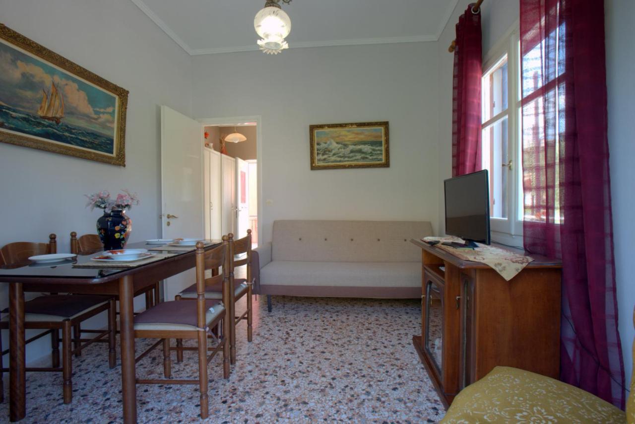 Ilias Apartments Ipsos Luaran gambar