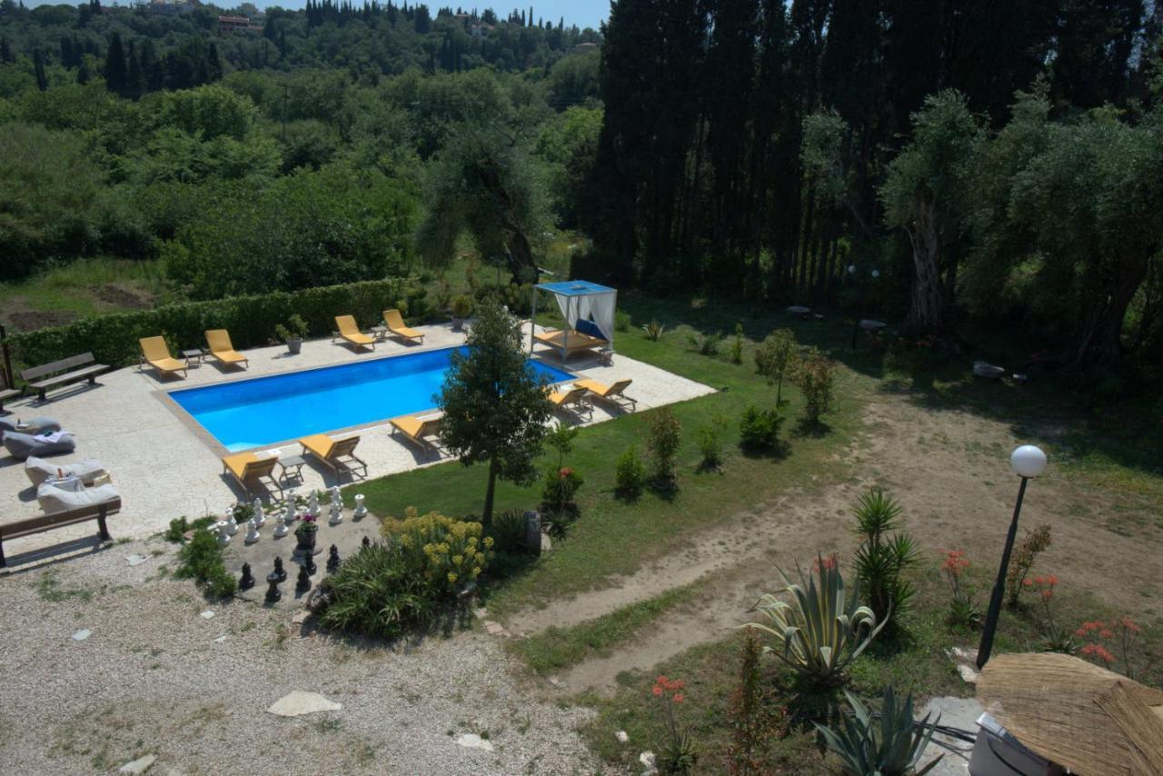 Ilias Apartments Ipsos Luaran gambar