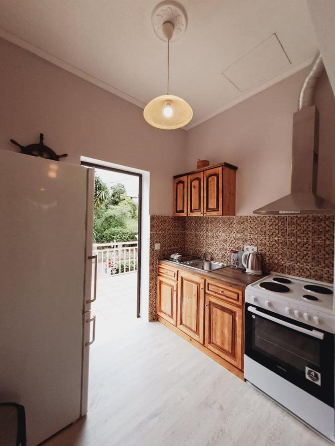 Ilias Apartments Ipsos Luaran gambar