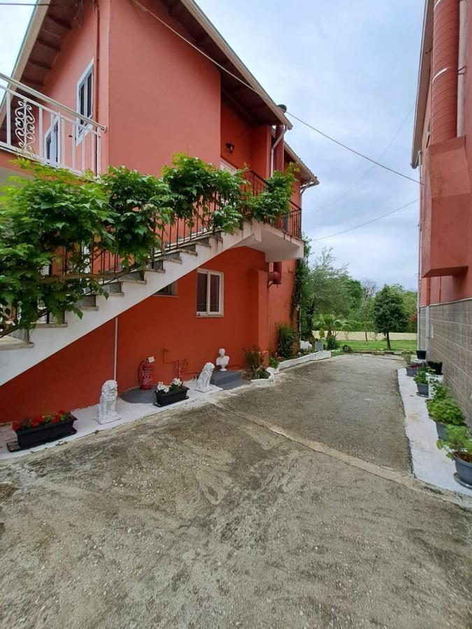 Ilias Apartments Ipsos Luaran gambar