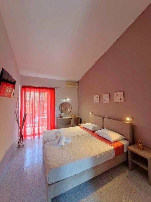 Ilias Apartments Ipsos Luaran gambar