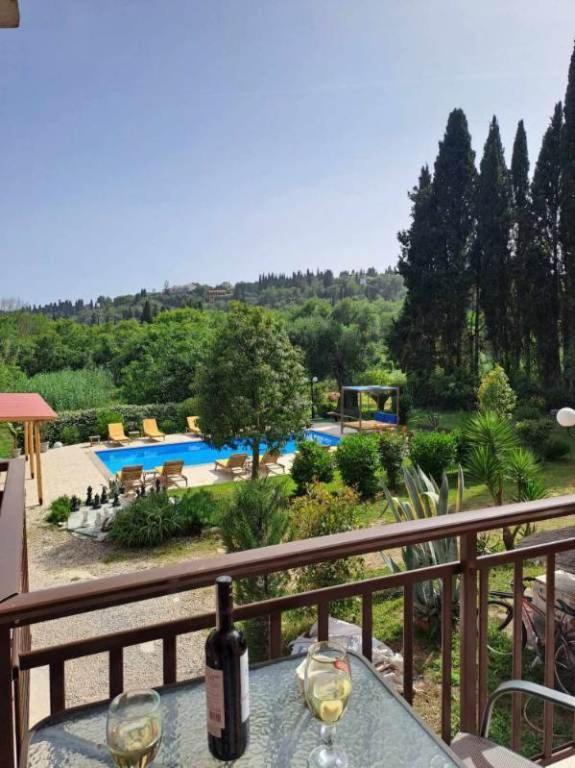 Ilias Apartments Ipsos Luaran gambar