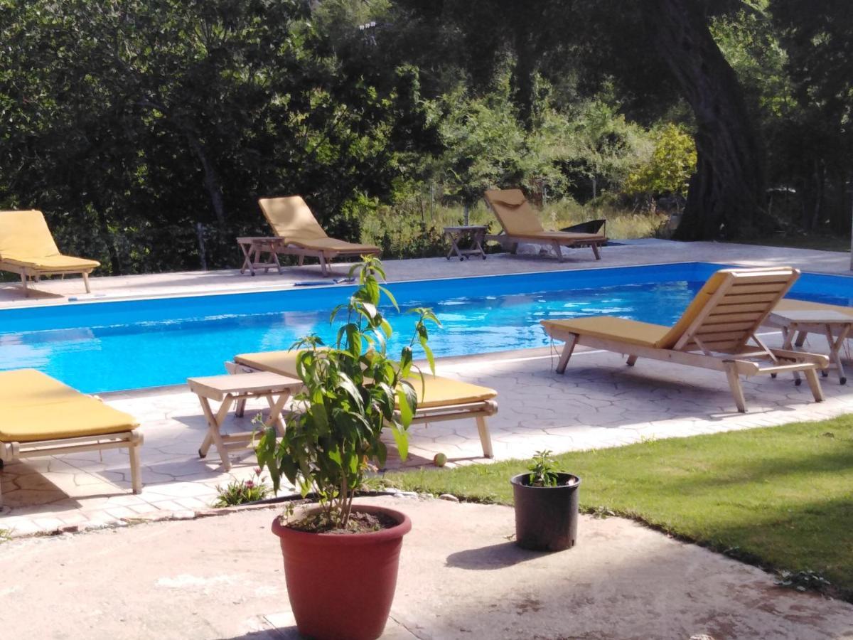 Ilias Apartments Ipsos Luaran gambar